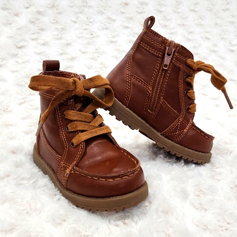 Children's Place Toddler Boots size6